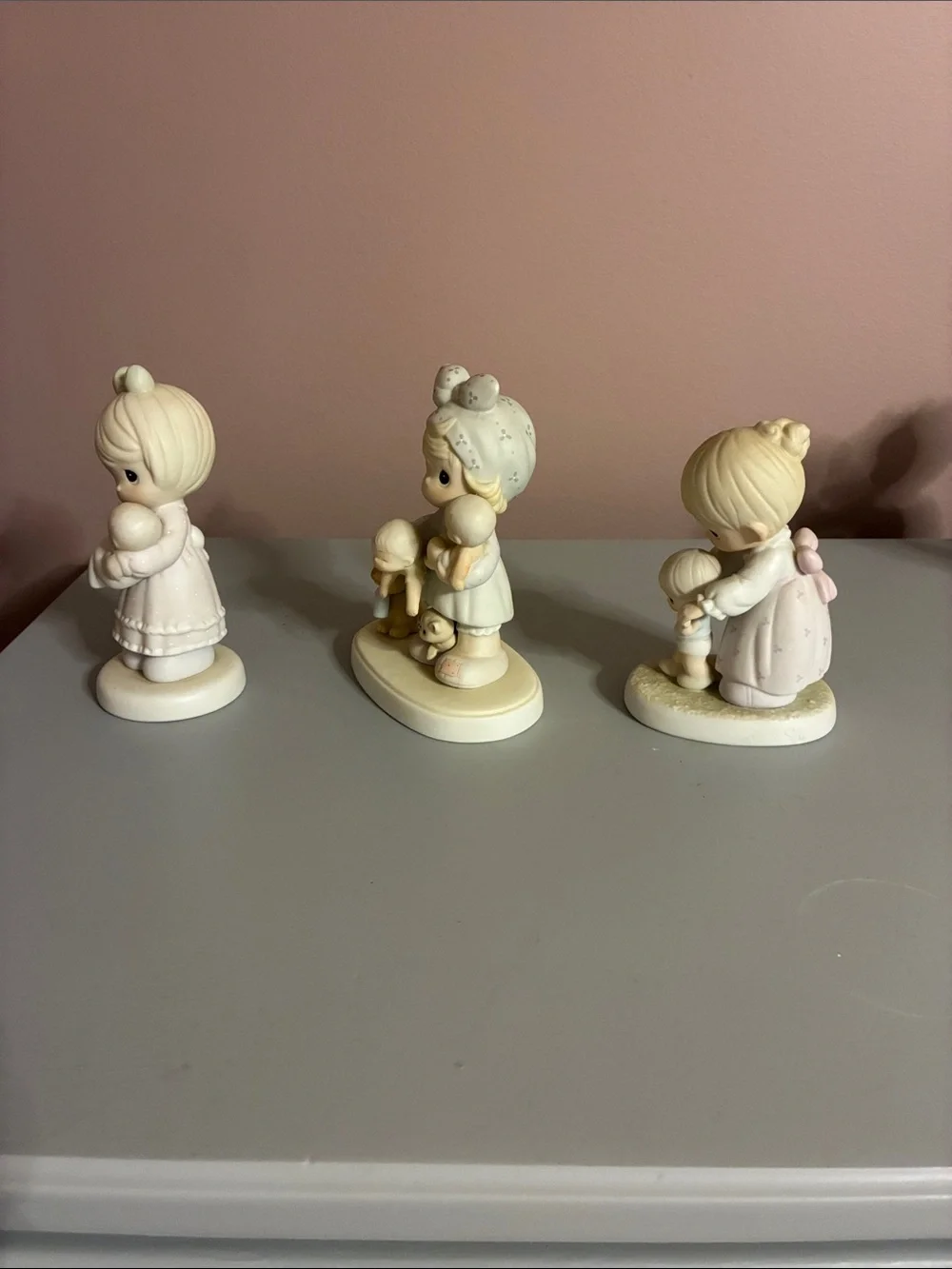 Precious Moments Cream and Pink Ceramic Figurine Set - Children with Pets